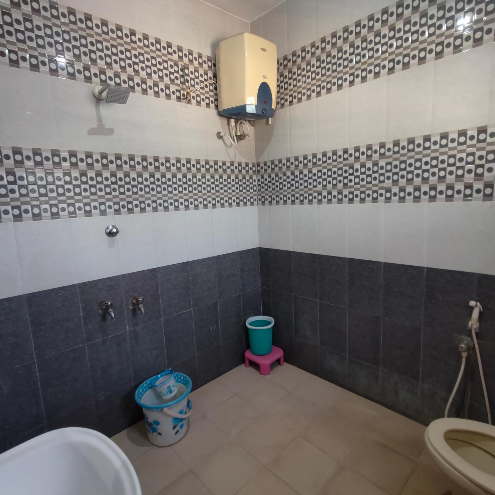 Hotel Harish Rameswaram Bagian luar foto